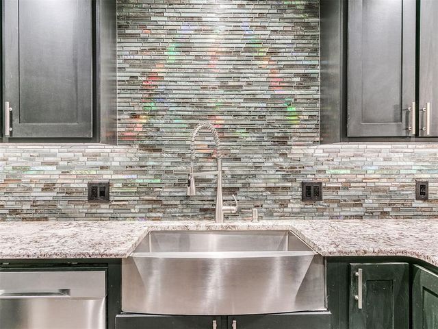 609 N Centennial Way, Mustang, OK 73064