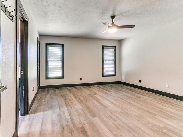 609 N Centennial Way, Mustang, OK 73064