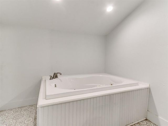 609 N Centennial Way, Mustang, OK 73064