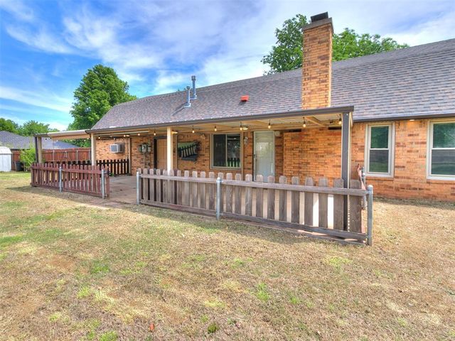 609 N Centennial Way, Mustang, OK 73064