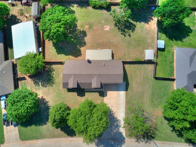 609 N Centennial Way, Mustang, OK 73064