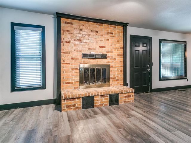 609 N Centennial Way, Mustang, OK 73064