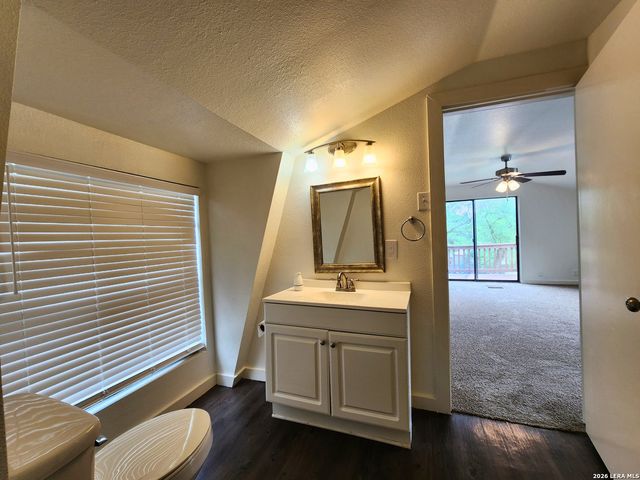 207 OAKLANE ST, Canyon Lake, TX 78133
