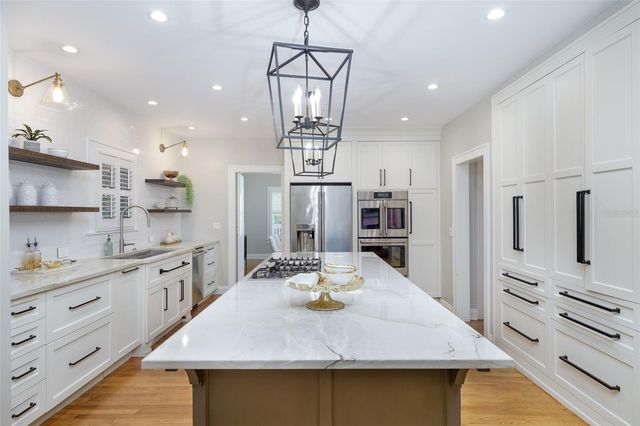 446 16TH AVENUE NE, St Petersburg, FL 33704