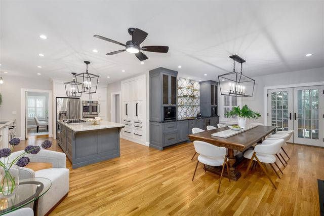 446 16TH AVENUE NE, St Petersburg, FL 33704