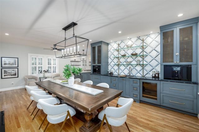 446 16TH AVENUE NE, St Petersburg, FL 33704