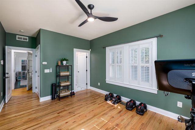 446 16TH AVENUE NE, St Petersburg, FL 33704