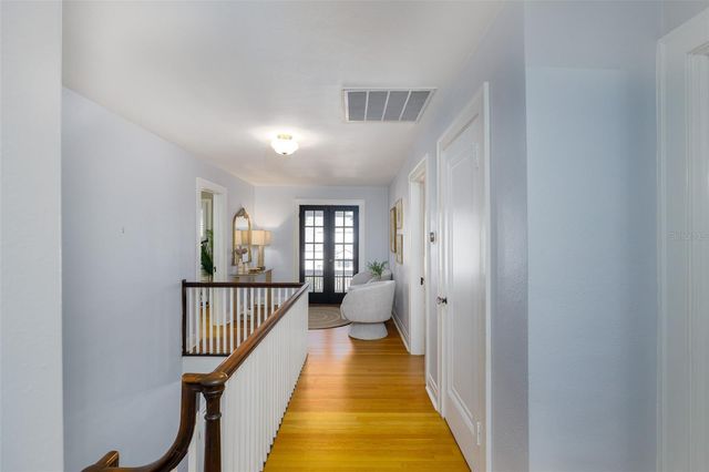 446 16TH AVENUE NE, St Petersburg, FL 33704