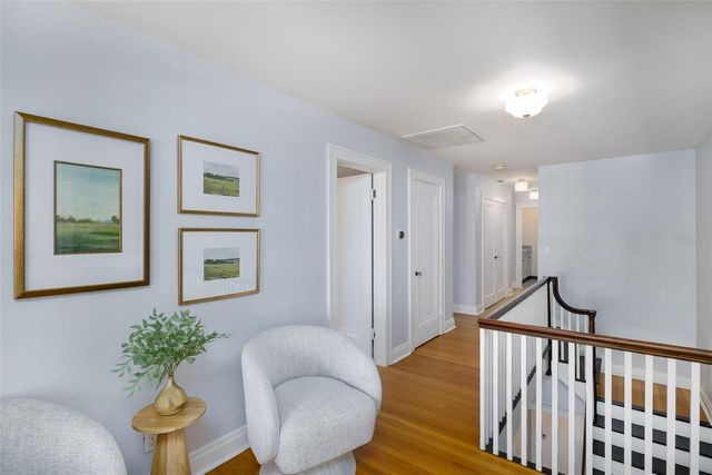 446 16TH AVENUE NE, St Petersburg, FL 33704