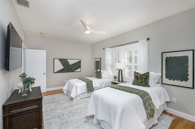 446 16TH AVENUE NE, St Petersburg, FL 33704