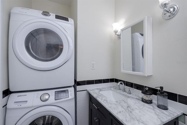 446 16TH AVENUE NE, St Petersburg, FL 33704