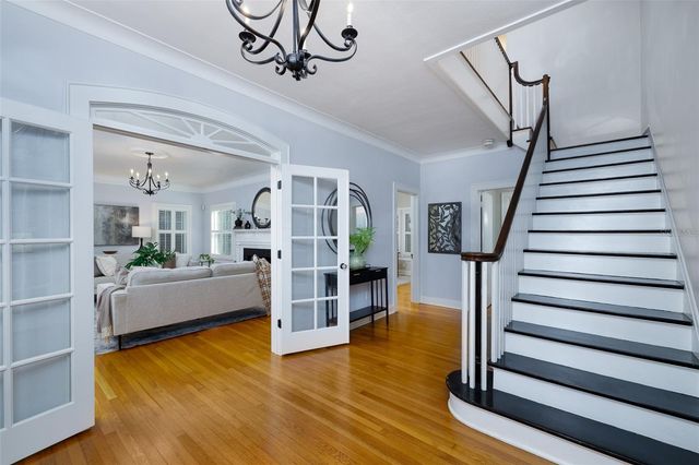 446 16TH AVENUE NE, St Petersburg, FL 33704