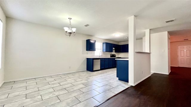 651 Bluechalk Drive, Cedar Hill, TX 75104