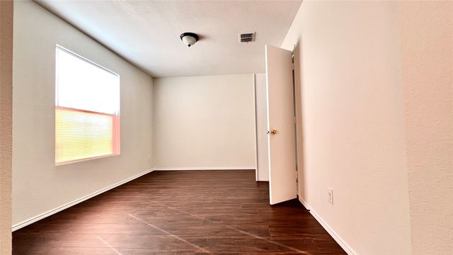 651 Bluechalk Drive, Cedar Hill, TX 75104