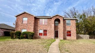 651 Bluechalk Drive, Cedar Hill, TX 75104