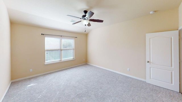 4524 Lakeside Hollow Street, Fort Worth, TX 76262