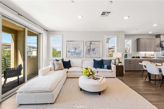 236 keeper, Irvine, CA 92618