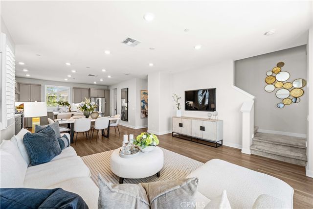 236 keeper, Irvine, CA 92618