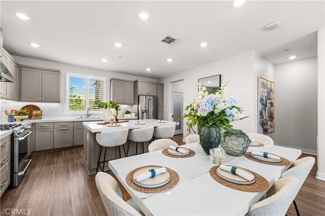 236 keeper, Irvine, CA 92618