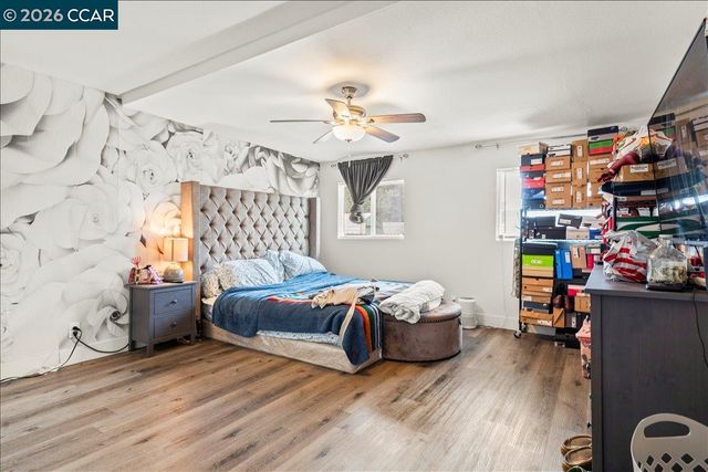 9903 Olive St, Oakland, CA 94603