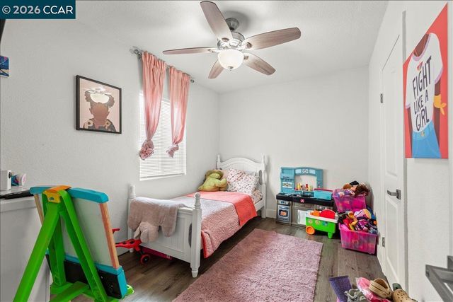 9903 Olive St, Oakland, CA 94603