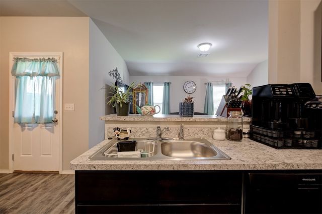 9436 SW 37th Street, Oklahoma City, OK 73179