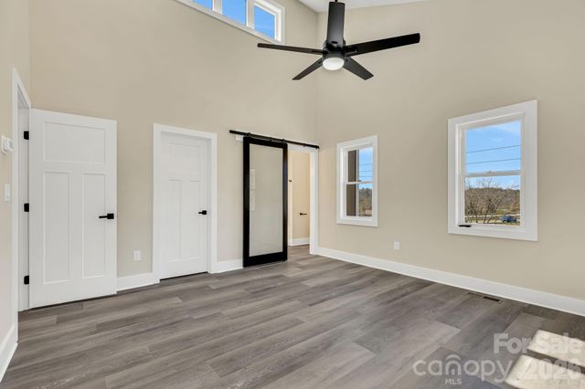 31 Elkwood Avenue, Asheville, NC 28804