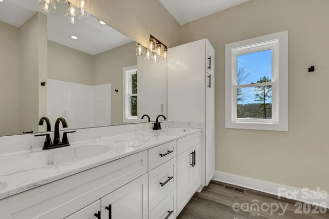 31 Elkwood Avenue, Asheville, NC 28804