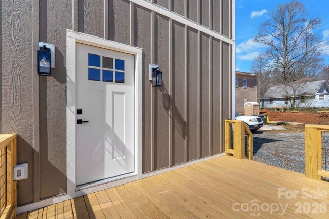 31 Elkwood Avenue, Asheville, NC 28804