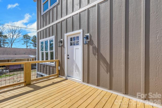 31 Elkwood Avenue, Asheville, NC 28804