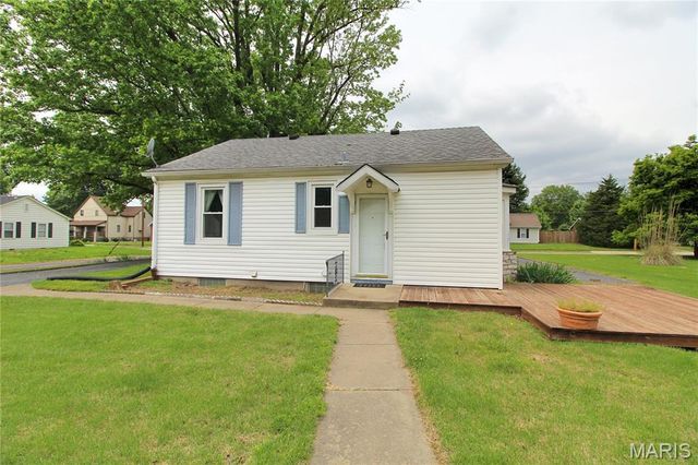 1800 E B Street, Belleville, IL 62221