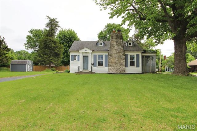 1800 E B Street, Belleville, IL 62221