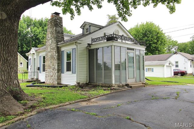 1800 E B Street, Belleville, IL 62221
