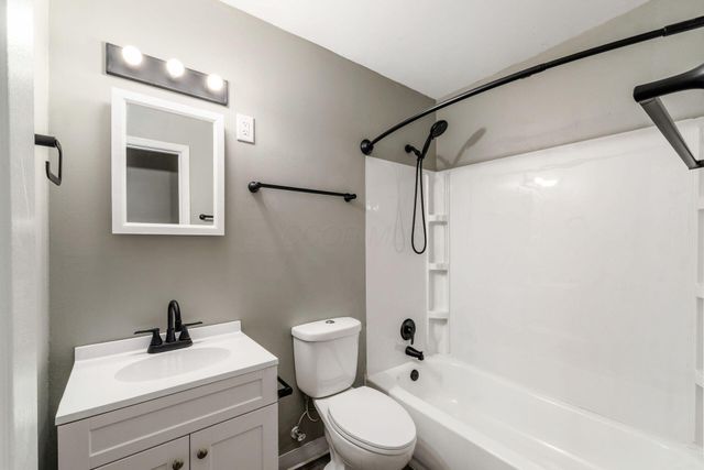 1640 Striebel Road, Columbus, OH 43227