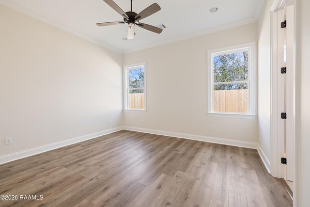 240 Jagged Grove Lane, Youngsville, LA 70592