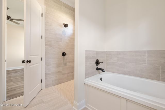 240 Jagged Grove Lane, Youngsville, LA 70592