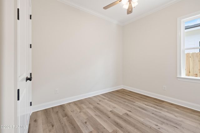 240 Jagged Grove Lane, Youngsville, LA 70592