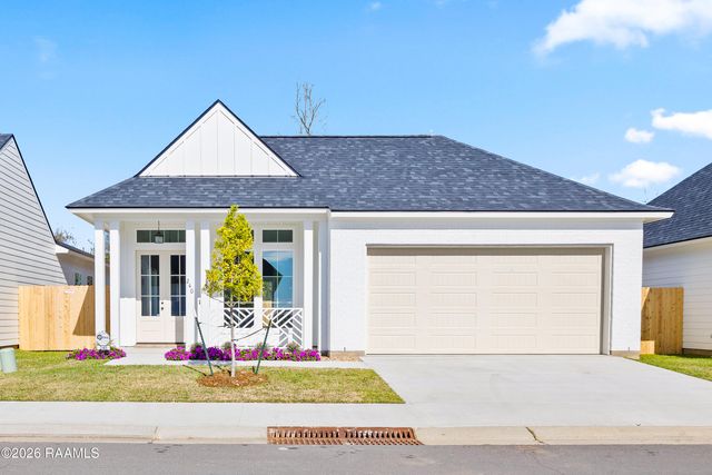 240 Jagged Grove Lane, Youngsville, LA 70592