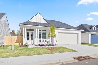 240 Jagged Grove Lane, Youngsville, LA 70592