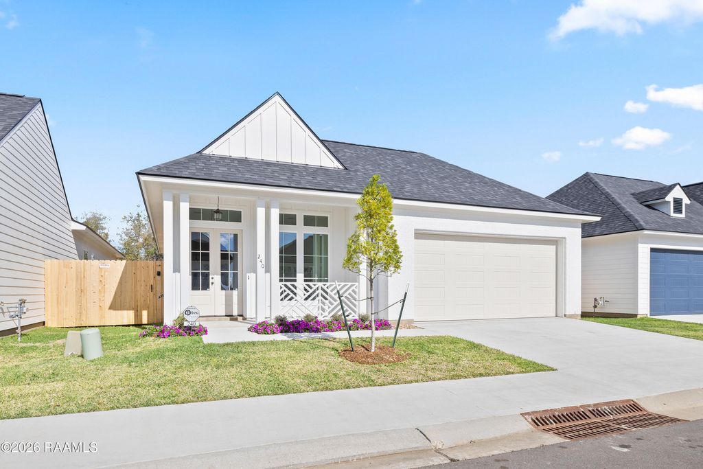 240 Jagged Grove Lane, Youngsville, LA 70592