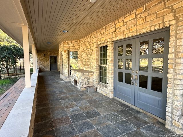 2234 Hwy 90 W, Castroville, TX 78009