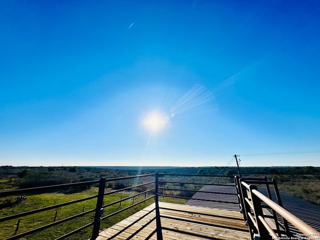 2234 Hwy 90 W, Castroville, TX 78009