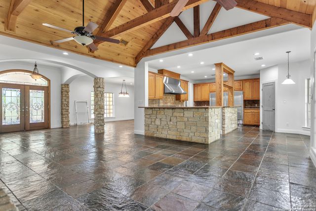 2234 Hwy 90 W, Castroville, TX 78009
