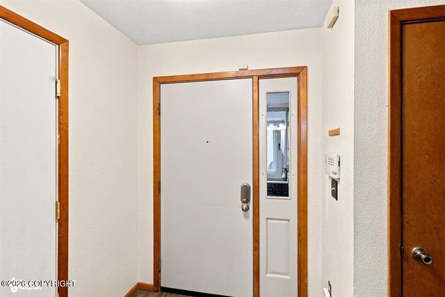 1814 Parkside Drive, Anchorage, AK 99501