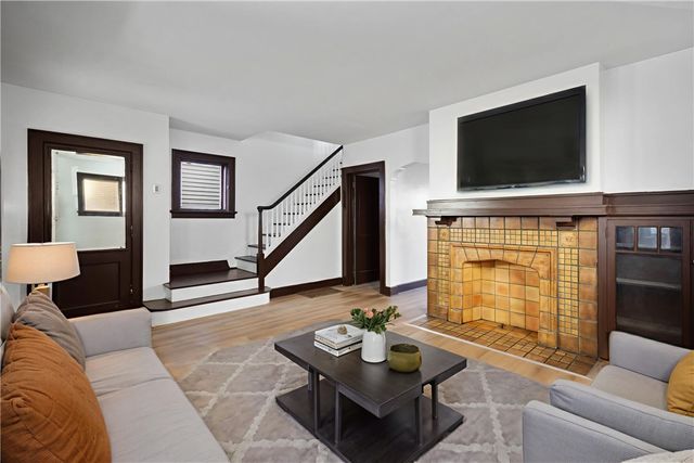 122 Margaret St, Mt Oliver, PA 15210