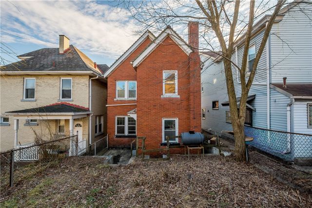 122 Margaret St, Mt Oliver, PA 15210