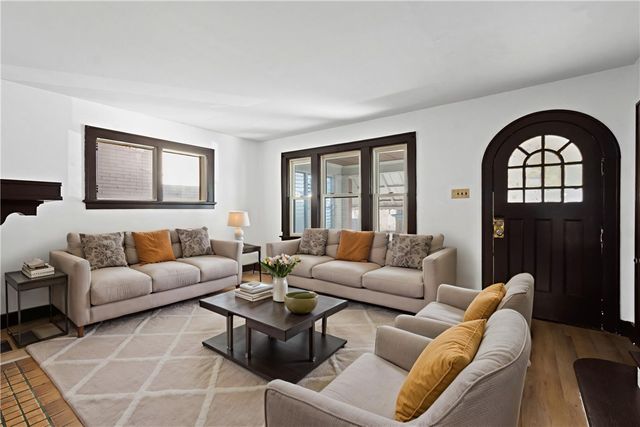 122 Margaret St, Mt Oliver, PA 15210