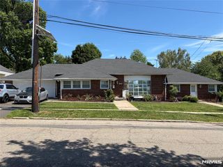500 Prospect Avenue, Ridgefield, NJ 07657