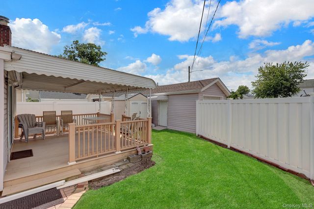 3104 Royal Avenue, Oceanside, NY 11572