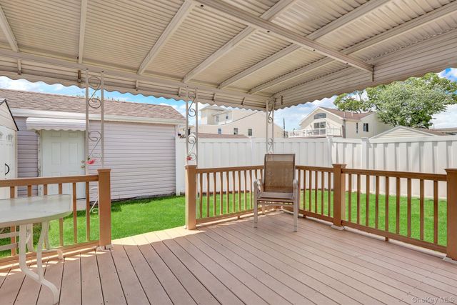 3104 Royal Avenue, Oceanside, NY 11572